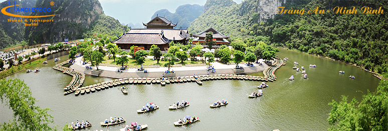 Nhà thờ đá Phát Diệm - Ninh Bình